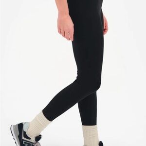 Mate the Label organic stretch leggings size medium